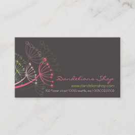 甘いピンクのタンポポによってはモダンでエレガントな上品が開花します 名刺