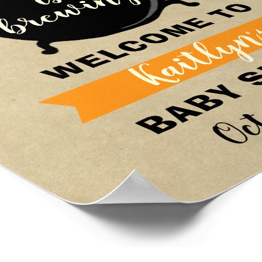 甘いベビーがハロウィーンの赤ちゃんシャワーを醸造している ポスター (角)