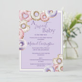 甘いベビー紫色のドーナツ水の色ベビーシャワー 招待状 (スタンド正面)