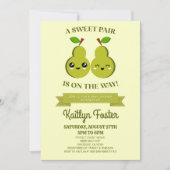 甘いペアが途中だ!Pear Twinsベビーシャワー 招待状 (正面)