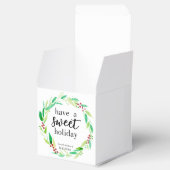 甘いホリデーグッズ焼いたクリスマスリースを持つ フェイバーボックス (オープン)