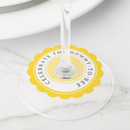 甘いヴィンテージママとビーの赤ちゃんシャワー ワイングラスタグ (クローズアップ)