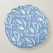甘い夢 – ライトブルーの水色の羽 –  ラウンドクッション (裏面)