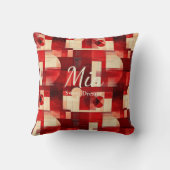 甘い夢 – 赤とクリーム幾何学的アクセント クッション (裏面)