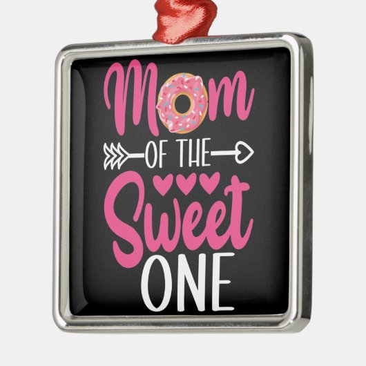 甘い子の母がドーナツを振りかけたもの メタルオーナメント (左)