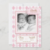 甘い対の女の子のアーガイル柄のな写真の誕生の発表 案内状 (正面)