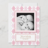 甘い対の女の子のアーガイル柄のな写真の誕生の発表 案内状 (裏面)