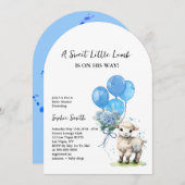 甘い小さな子羊の赤ちゃんシャワー水色アーチ 招待状 (正面/裏面)
