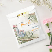 甘い小さな落花生が道を進んでいる フェイバーバッグ (封をした状態)