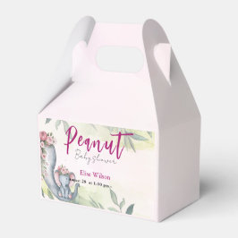 甘い小さな落花生が道を進んでいる フェイバーボックス