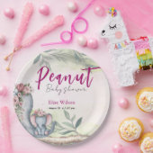 甘い小さな落花生が道を進んでいる ペーパープレート (パーティー)