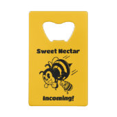 甘い蜜が入ってくる!ビー忙しバケツ漫画 クレジットカード栓抜き (裏面)