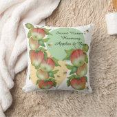 甘い調和：水の色りんごとビー クッション (ブランケット)