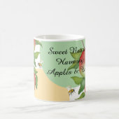 甘い調和：水の色りんごとビー コーヒーマグカップ (中央)