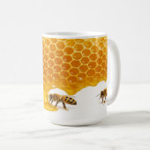 甘い調和：蜂とハニカム コーヒーマグカップ (正面右)