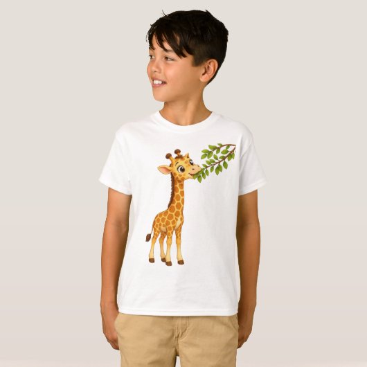 甘い赤ちゃんキリンの葉をかじる Tシャツ (正面フル)