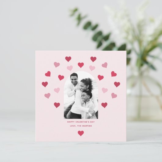 甘い赤面ピンクと赤いハートフォトバレンタイン シーズンカード (スタンド正面)