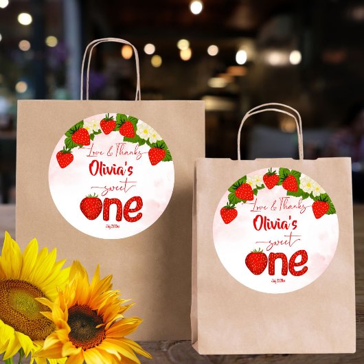 甘い1イチゴの誕生日パーティーのお気に入り ラウンドシール