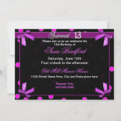 甘い13誕生日パーティーの招待 – 明るい赤紫色ポルカ 招待状 (裏面)