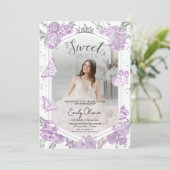 甘い16フォト招待状バタフライラベンダー 招待状 (スタンド正面)