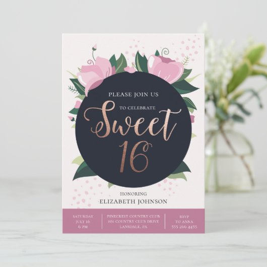 甘い16誕生日カード。金ゴールドとピンクフローラ 招待状 (スタンド正面)