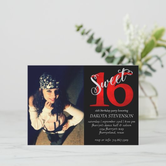 甘い16 |赤と黒16番目の誕生日写真 招待状 (スタンド正面)