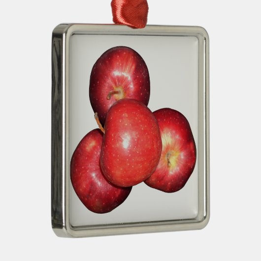 甘くてパリパリの赤いリンゴ – フオーガニックルーツプリント メタルオーナメント (右)