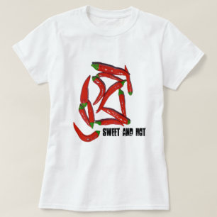 甘くて熱い赤唐辛子Tシャツトップ Tシャツ