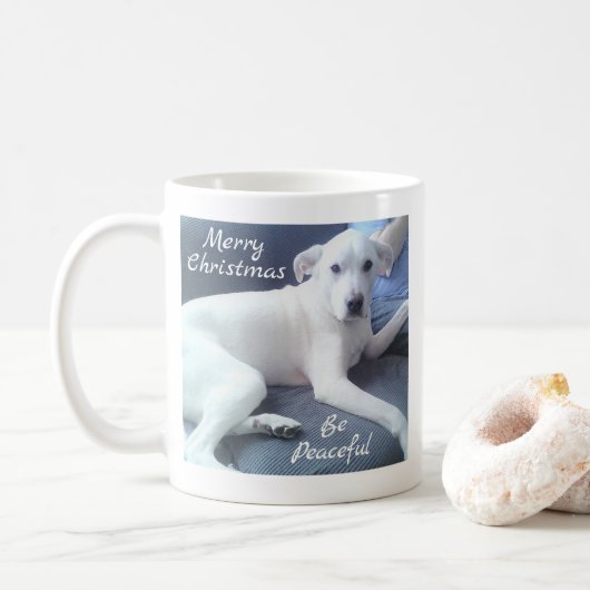 甘くて穏やかで可愛い白犬とパパ コーヒーマグカップ (ドーナツ)