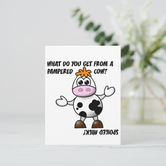 甘やかされた牛のジョークのはがき ポストカード (スタンド正面)