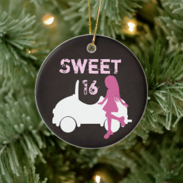 甘パーソナライズされたい16女の子と車、ピンクのクリスマス セラミックオーナメント