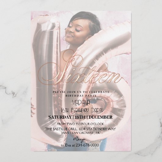 甘モダンい16緑豊かなピンクの金ゴールドフォト誕生日 箔招待状 (正面)