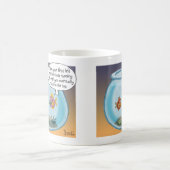 生おもしろい死を描いた魚の方向漫画 コーヒーマグカップ (中央)