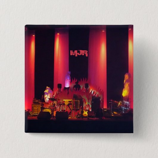 生きているバンドの前のDJの演劇 缶バッジ (正面)