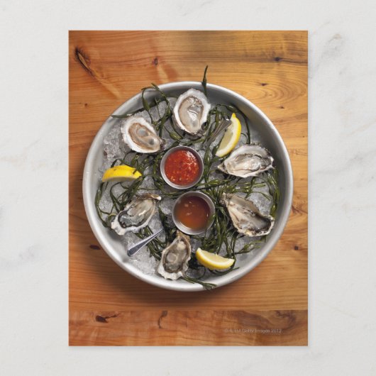 生のカキを並べた ポストカード (正面)