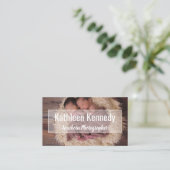 生まれたばかりのなベビーの写真撮影のモダンでミニマルなシンプル 名刺 (スタンド正面)