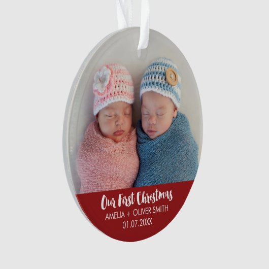 生まれたばかりのなベビーは写真の休日のオーナメントを結び付けます オーナメント (正面)