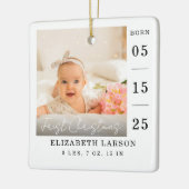 生まれたばかりのベビーの誕生統計名前をカスタムすると写真 セラミックオーナメント (左)