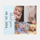 生まれたばかりの男の赤ちゃんブルーフォトキープサケ フリースブランケット (正面(横))