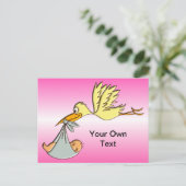 生まれたばかりのBaby Girl - A Storkデリバリ飛んでいるング ポストカード (スタンド正面)