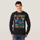 生まれた小さなモンスターファミリーのパパ Tシャツ (正面フル)
