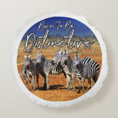 "生まれながらにして際立つ" ゼブラアート ラウンドクッション (裏面)