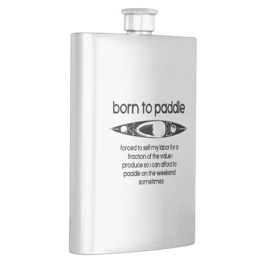 生まれの運転を余儀なくされたカヤック フラスク (右)