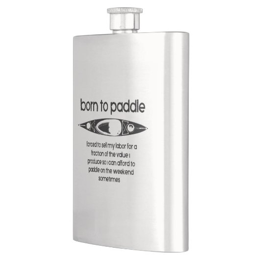 生まれの運転を余儀なくされたカヤック フラスク (左)