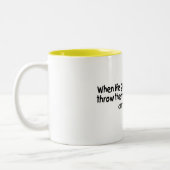 生命が与えるときレモンはあなたので投げますそれらを…. ツートーンマグカップ (左)