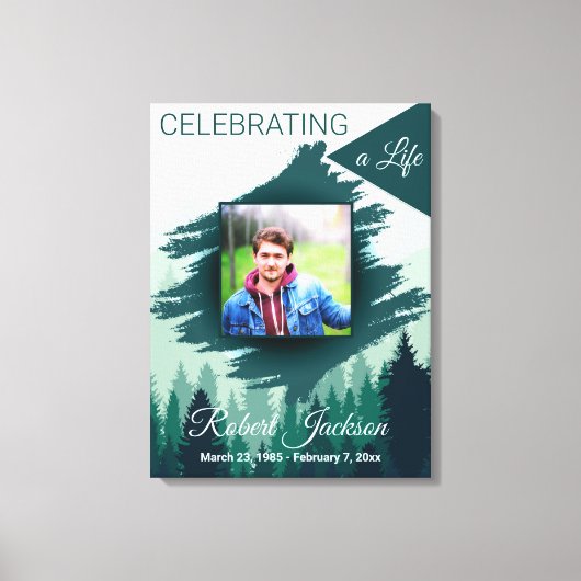 生命の祭典 緑の松林の写真 キャンバスプリント (正面)