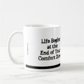 生命はあなたの心地よい地帯のマグの端に始まります コーヒーマグカップ (左)