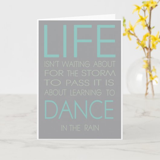 生命はそれを渡すために嵐を待っていることについてありません カード (黄色い花)