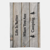 生命はキャンプしているときよりよいです キッチンタオル (縦)