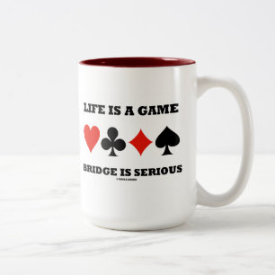 生命はゲーム橋です深刻です(4つのカードのスーツ) ツートーンマグカップ
